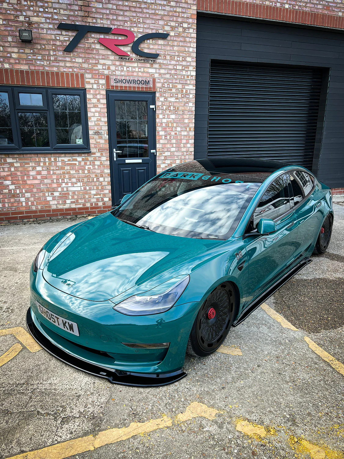 Tesla Model 3 - Side Skirt Splitters