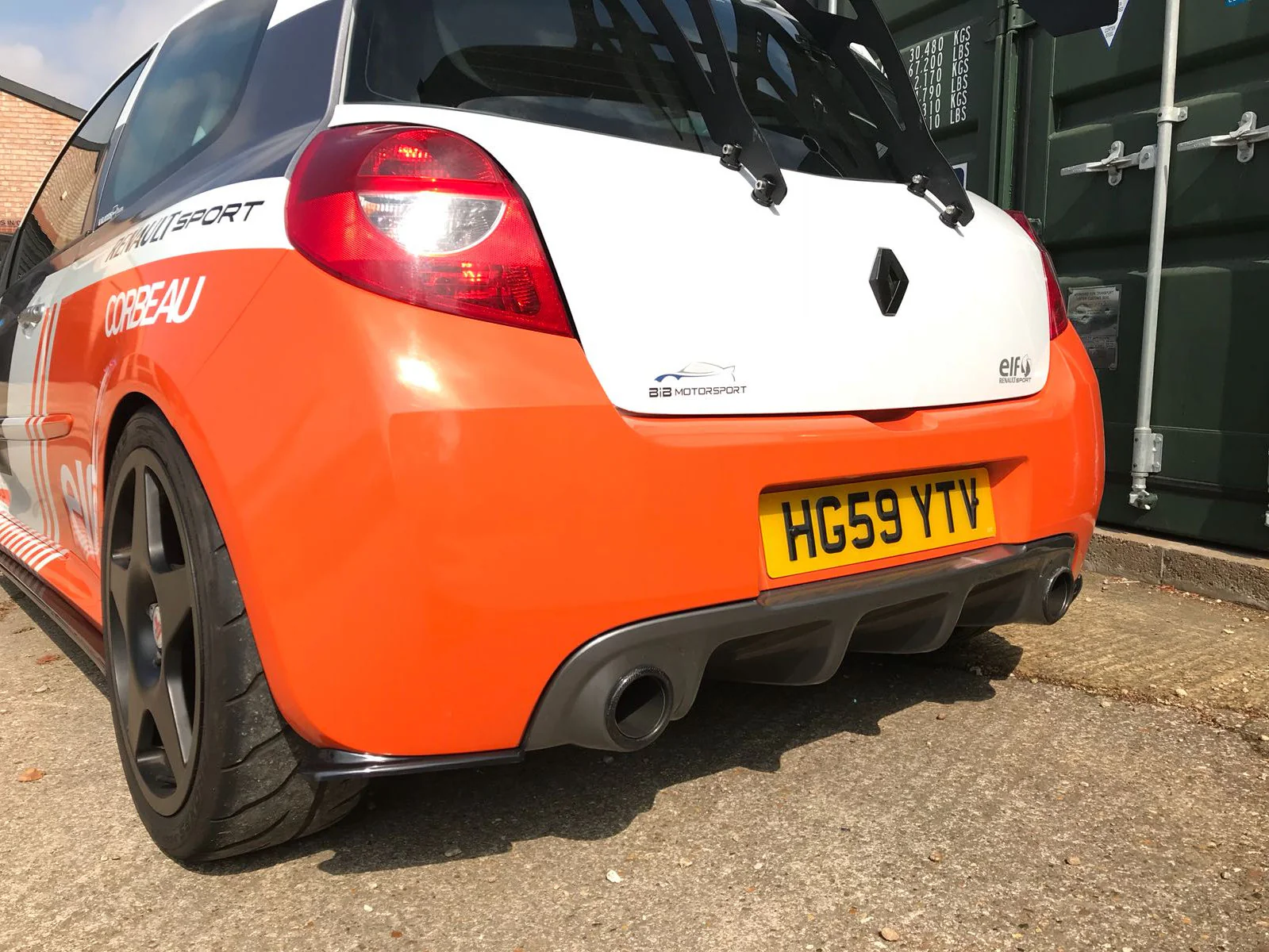 Renault Clio MK3 RS200 - Rear Spats - Image 3