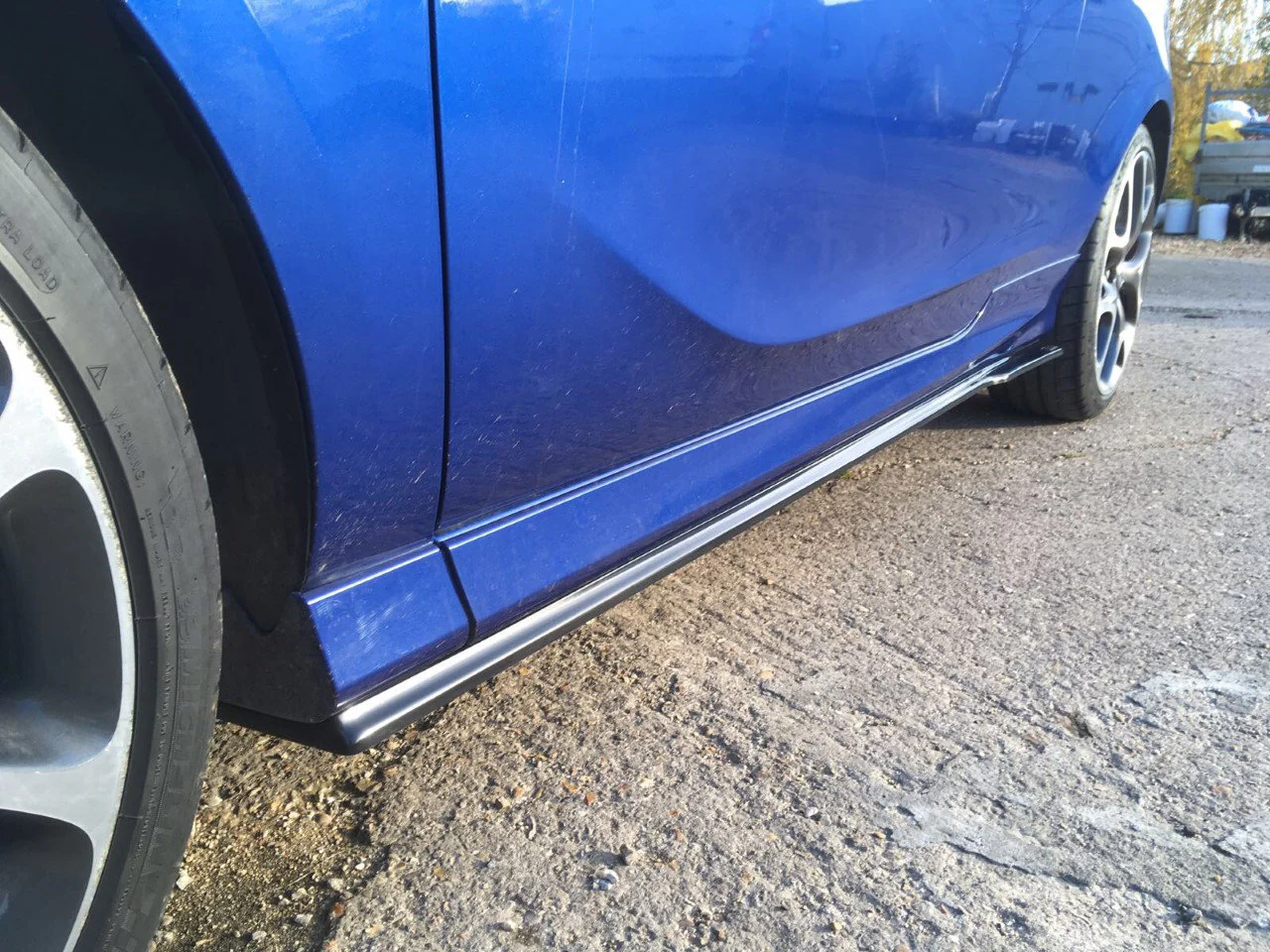 Vauxhall Corsa E LE - Side Skirt Splitters - Image 2